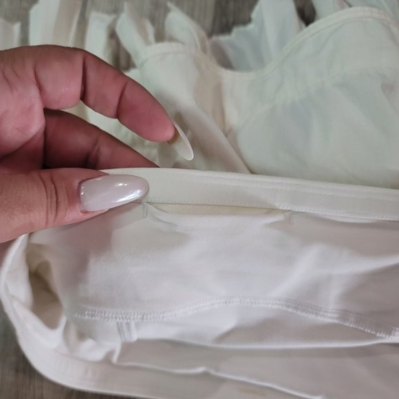 Lululemon City Sky Run By Skirt White size 10 pockets ruffle tennis skirt - Picture 4 of 9